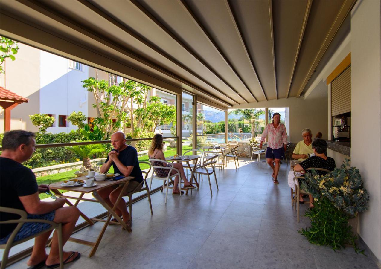 Relax Hotel باليوخورا المظهر الخارجي الصورة