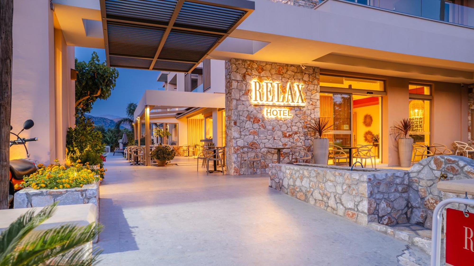 Relax Hotel باليوخورا المظهر الخارجي الصورة
